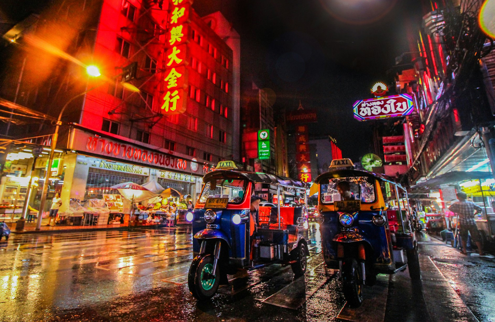 tour-listing-details-slide